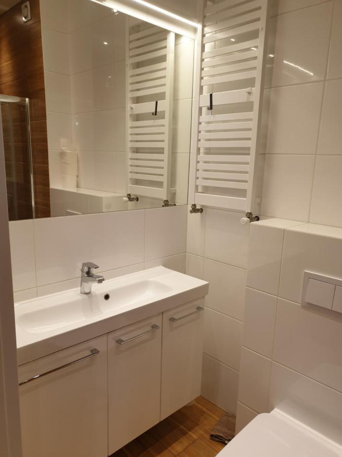 Maly Apartament W Zieleni Blisko Jeziora Środa Wielkopolska Exterior foto